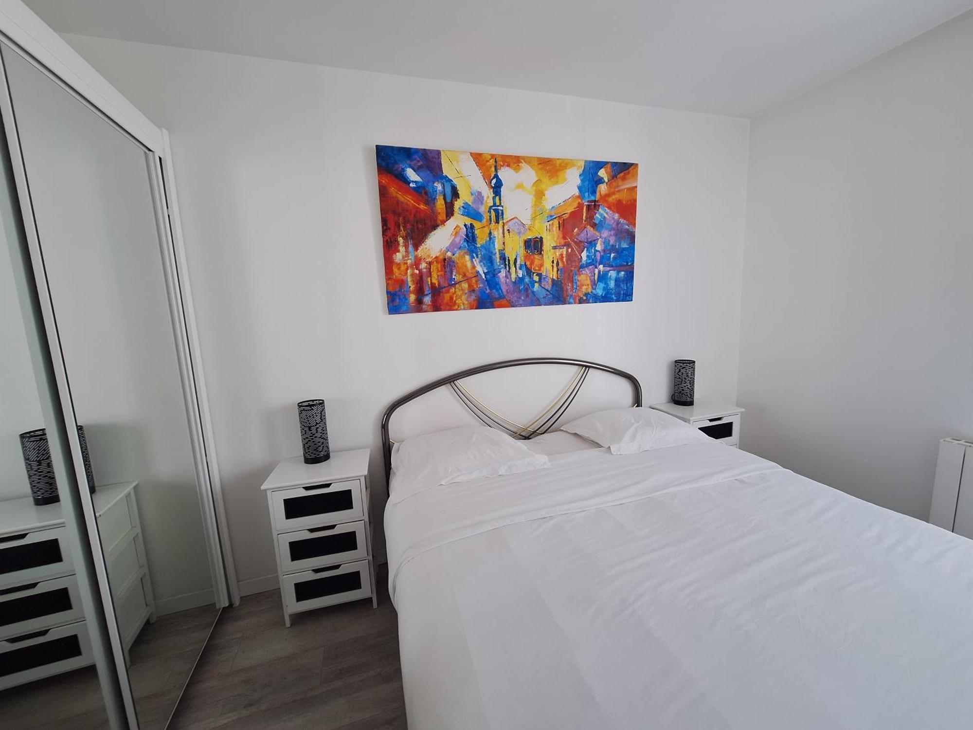 Fun And Quiet Apartment Париж Екстериор снимка