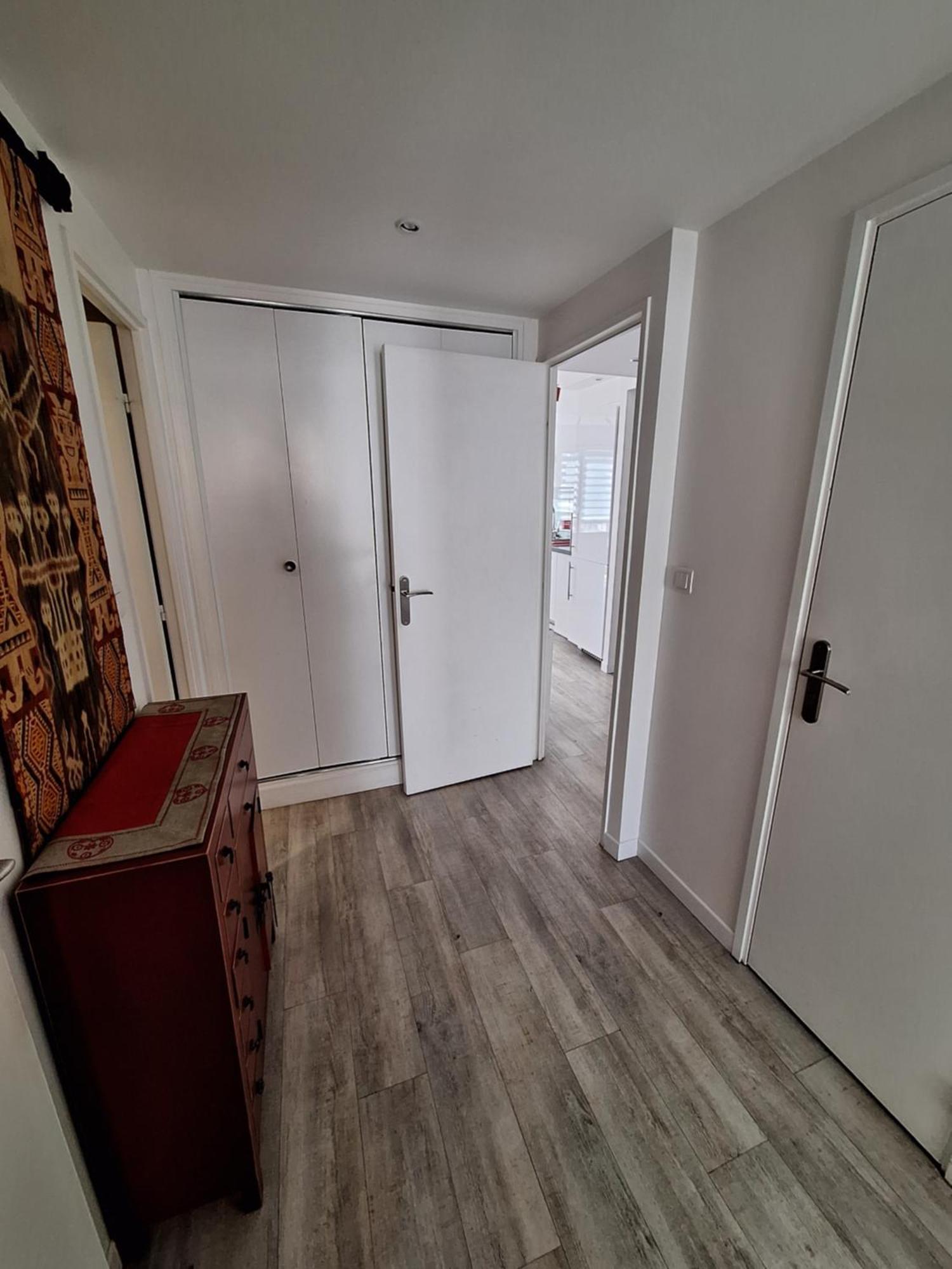 Fun And Quiet Apartment Париж Екстериор снимка