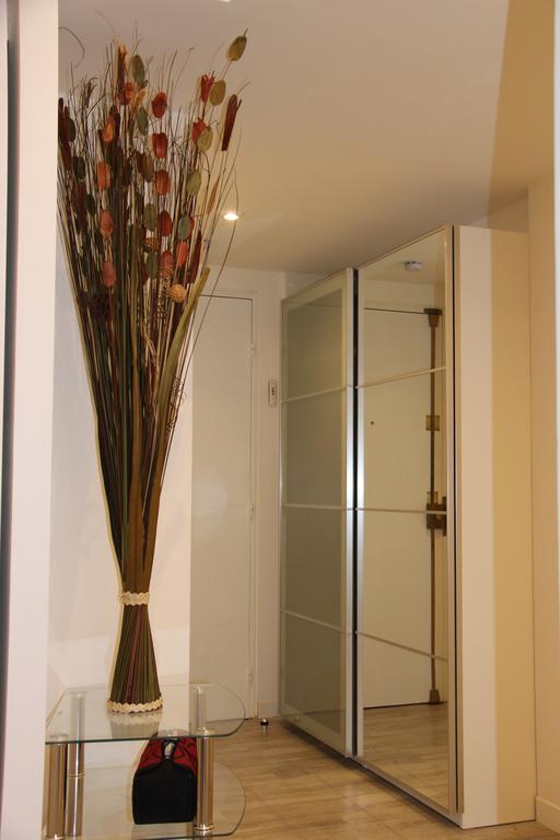 Fun And Quiet Apartment Париж Екстериор снимка